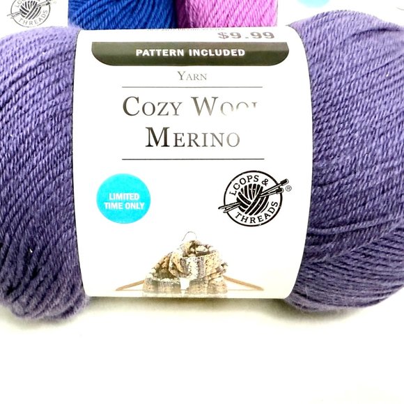Cozy Wool Merino Yarn Skeins by Loops & Threads - Four Color Lot - Picture 9 of 10